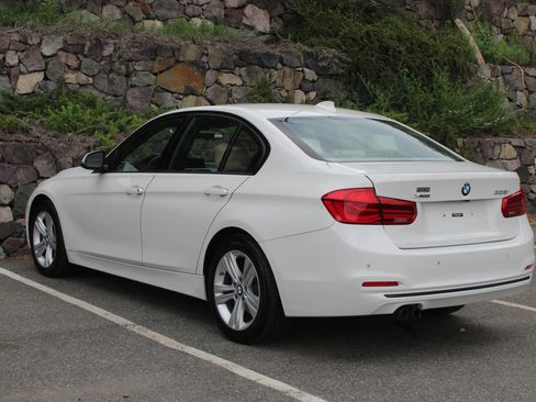 Used 2016 BMW 328i xDrive Sedan AWD/4WD image 7