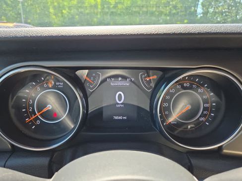 Used 2019 Jeep Wrangler Sport AWD/4WD image 15