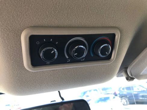 Used 2017 Chevrolet Express 3500 LT w/ LT Preferred Equipment Group image 25