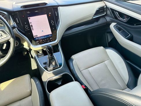 Used 2021 Subaru Outback Limited image 31