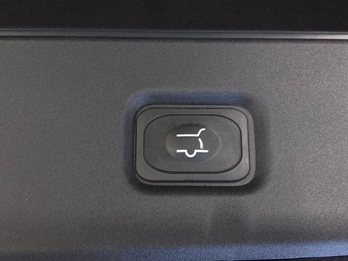 New 2026 Lincoln Navigator Reserve image 8