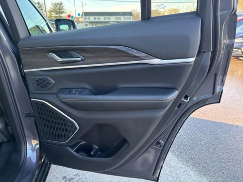 New 2026 Jeep Grand Cherokee Limited image 28