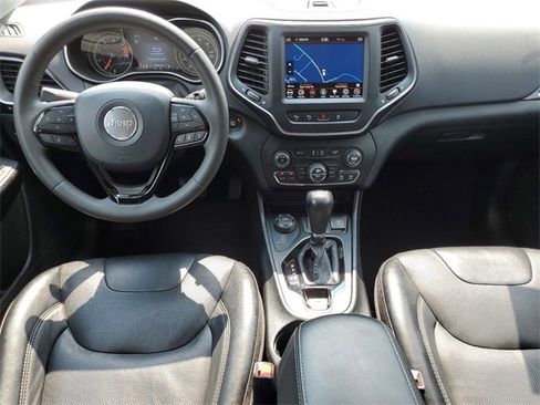 Used 2023 Jeep Cherokee Altitude Lux image 25