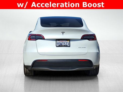 Used 2023 Tesla Model Y Long Range image 5