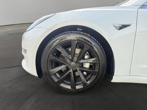 Used 2018 Tesla Model 3 Long Range AWD/4WD image 9