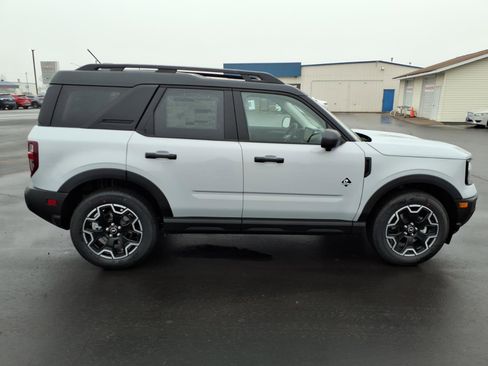 New 2026 Ford Bronco Sport Outer Banks w/ Outer Banks Tech Package+ AWD/4WD image 7