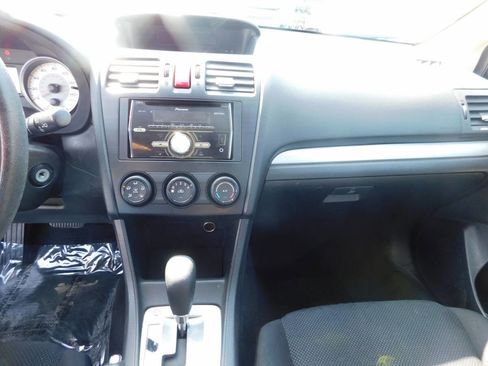 Used 2012 Subaru Impreza 2.0i image 8