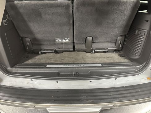 Used 2013 GMC Yukon Denali image 36