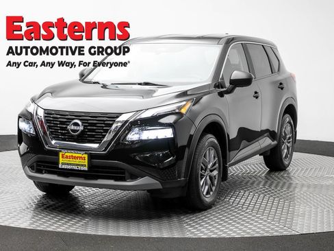 Used 2023 Nissan Rogue S AWD/4WD image 1