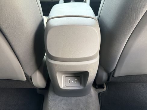 Used 2024 Hyundai Elantra SEL FWD image 10