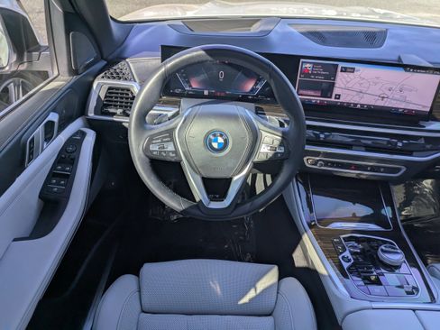 Used 2024 BMW X5 xDrive50e w/ Executive Package image 16