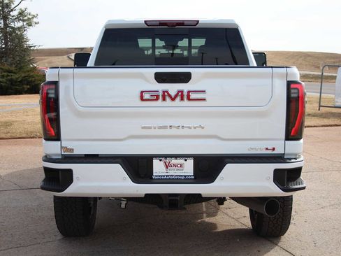 New 2026 GMC Sierra 2500 AT4 w/ AT4 Premium Plus Package image 10