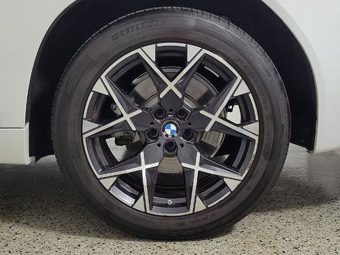 Used 2025 BMW X3 xDrive30i AWD/4WD image 9