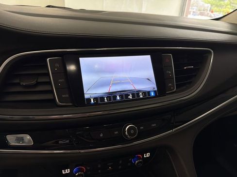 Used 2024 Buick Enclave Avenir w/ Avenir Technology Package image 33