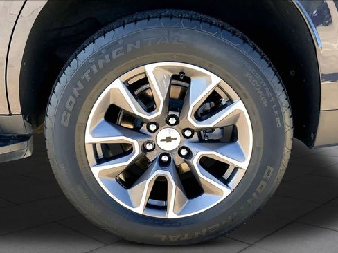 Used 2023 Chevrolet Tahoe LT w/ Luxury Package RWD image 11