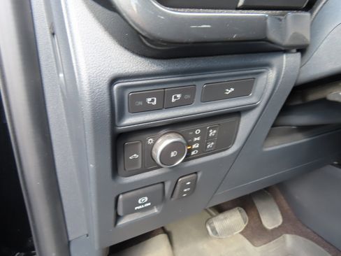 Used 2022 Ford F150 XLT w/ Equipment Group 302A High image 15