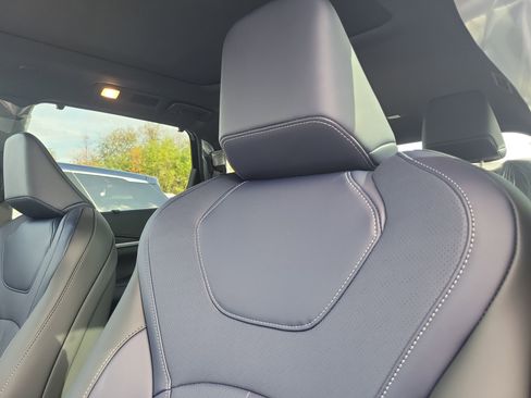 New 2026 INFINITI QX60 Sport w/ Dark Cargo Package image 18