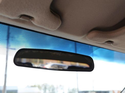 Used 2008 GMC Canyon SLE image 12