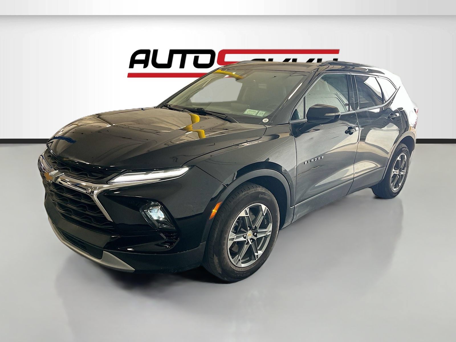 Used 2024 Chevrolet Blazer LT AWD/4WD image 3