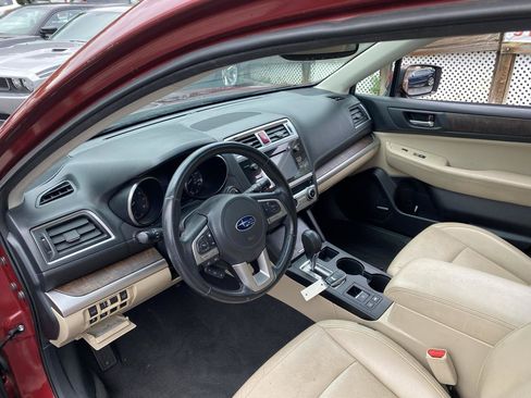 Used 2016 Subaru Outback 2.5i Limited AWD/4WD image 21