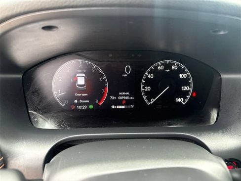 Used 2025 Honda HR-V Sport image 11