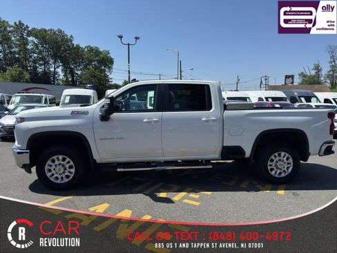 Used 2022 Chevrolet Silverado 2500 LT w/ Convenience Package image 4