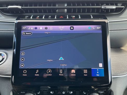 Used 2024 Jeep Grand Cherokee Limited w/ Luxury Tech Group II image 25