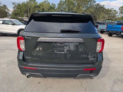 Certified 2023 Ford Explorer XLT w/ Equipment Group 202A AWD/4WD image 5