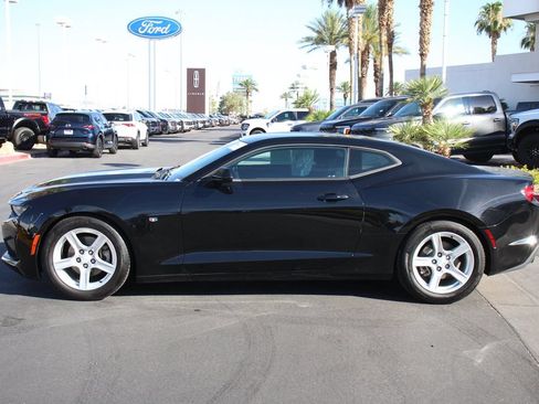 Used 2019 Chevrolet Camaro LT RWD image 4
