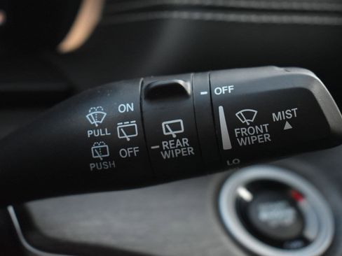 Used 2023 Jeep Grand Cherokee L Limited image 26