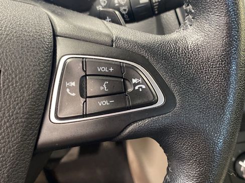 Used 2015 Ford Focus SE w/ SE Sport Package FWD image 9