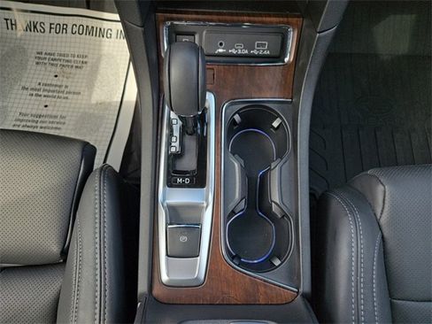 Used 2024 Subaru Ascent Touring image 16