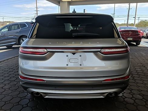 Certified 2023 Lincoln Corsair AWD image 6