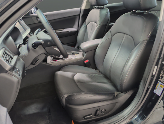 Used 2020 Kia Optima SE FWD image 9