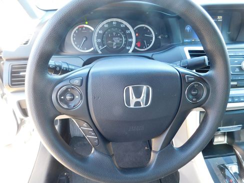 Used 2014 Honda Accord EX image 9
