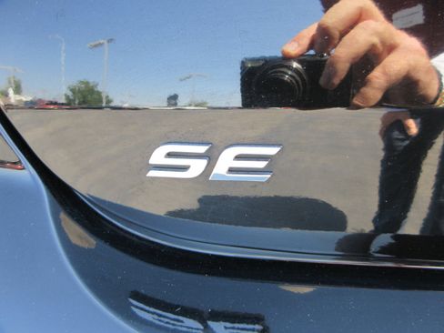 Used 2019 Hyundai Elantra SE w/ Cargo Package FWD image 8