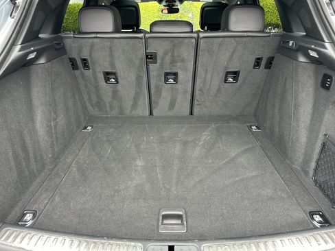 Used 2025 Porsche Macan image 16