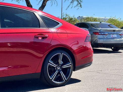 Used 2024 Honda Accord Sport image 10