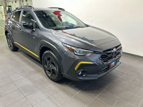 Used 2025 Subaru Crosstrek 2.5i Sport w/ Popular Package #4A AWD/4WD image 2