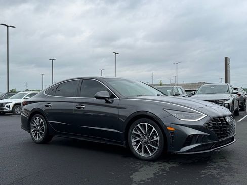 Used 2021 Hyundai Sonata Limited image 3