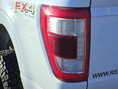 Used 2021 Ford F150 Lariat w/ FX4 Off-Road Package AWD/4WD image 12