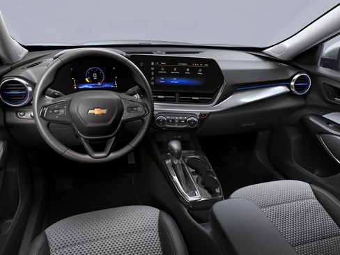 New 2025 Chevrolet Trax LT FWD image 25