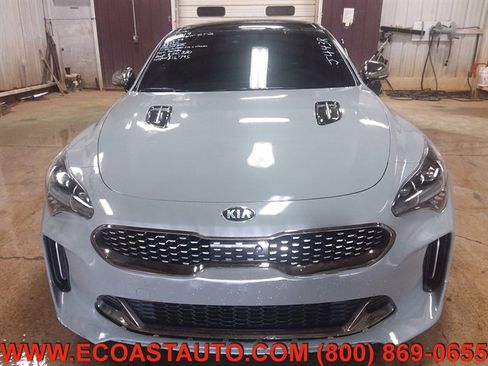 Used 2019 Kia Stinger GT2 image 7