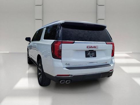 New 2026 GMC Yukon XL AT4 AWD/4WD image 6