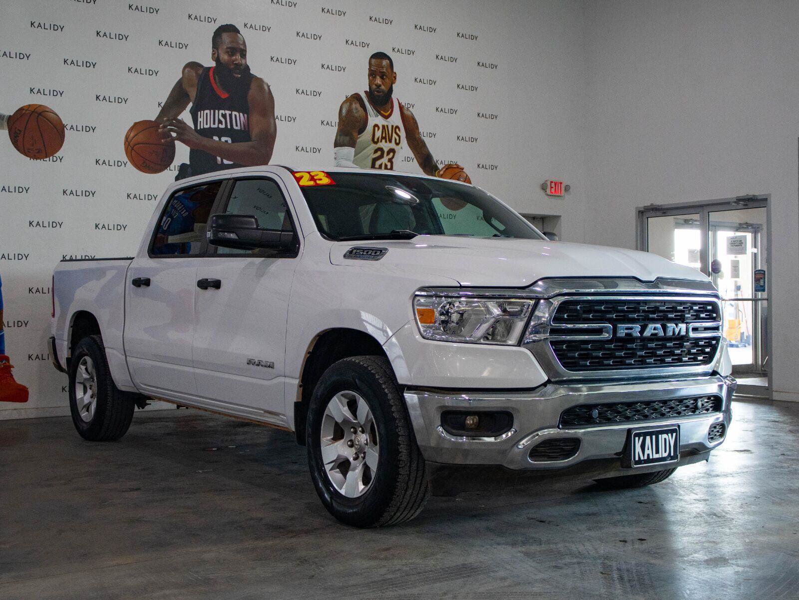 Used 2023 RAM 1500 Big Horn AWD/4WD image 18