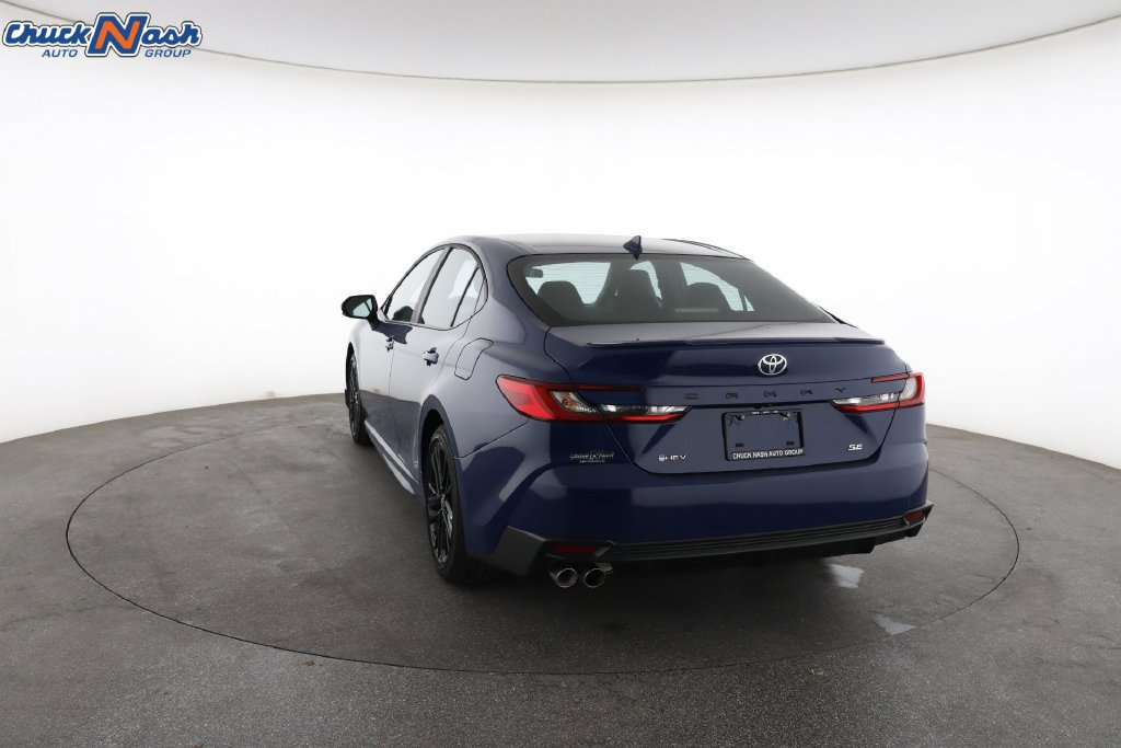 Used 2026 Toyota Camry SE FWD image 10