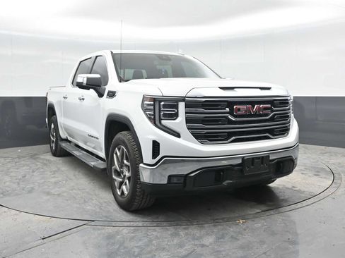 Used 2023 GMC Sierra 1500 SLT w/ SLT Premium Package AWD/4WD image 7