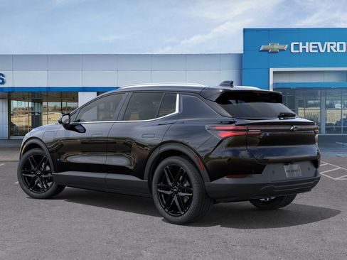 New 2026 Chevrolet Equinox EV LT w/ LPO, Blackout Package FWD image 3