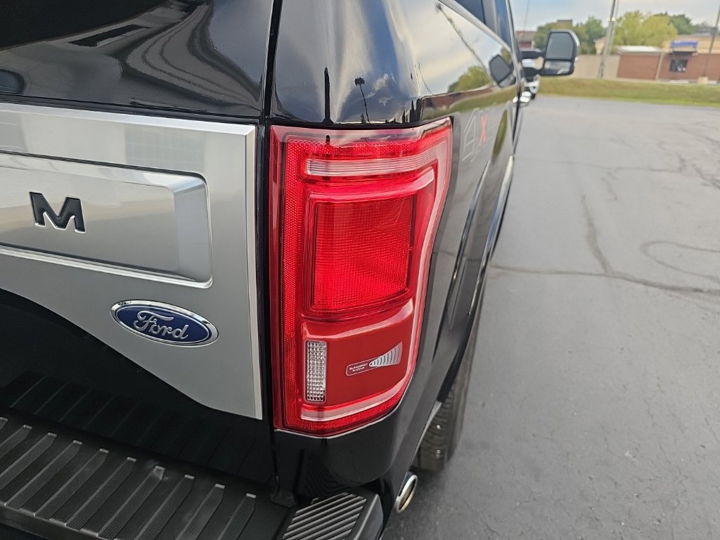 Used 2017 Ford F150 Platinum w/ Equipment Group 701A Luxury AWD/4WD image 6