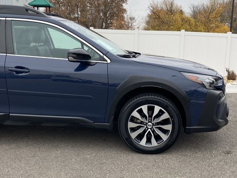 Used 2023 Subaru Outback Limited XT image 8